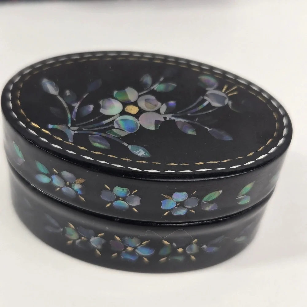 Vintage Black Lacquer Mother of Pearl Inlay Oval Trinket Jewelry Box with Case